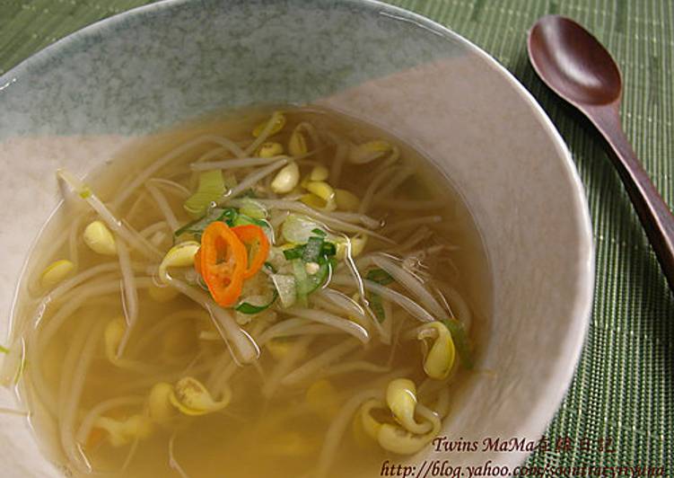 韓國料理 ~ 大豆芽菜蝦醬湯