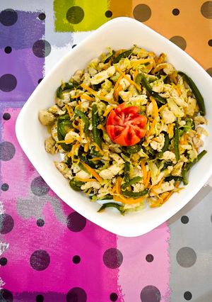 عکسی از دستور خوراک مرغ و کلم سفید (Chicken & cabbage dish)
