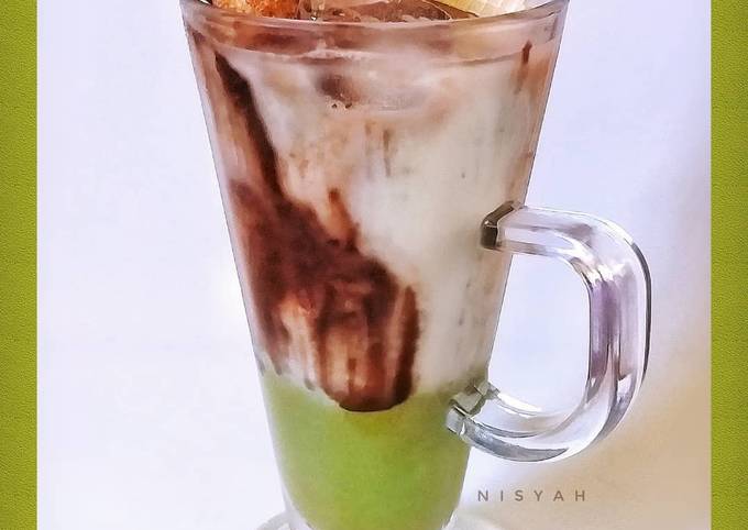 Resep Matcha Milk Chocolate 🍵 (Ala² Matcha Milk Coffee nya SB) yang Lezat Sekali