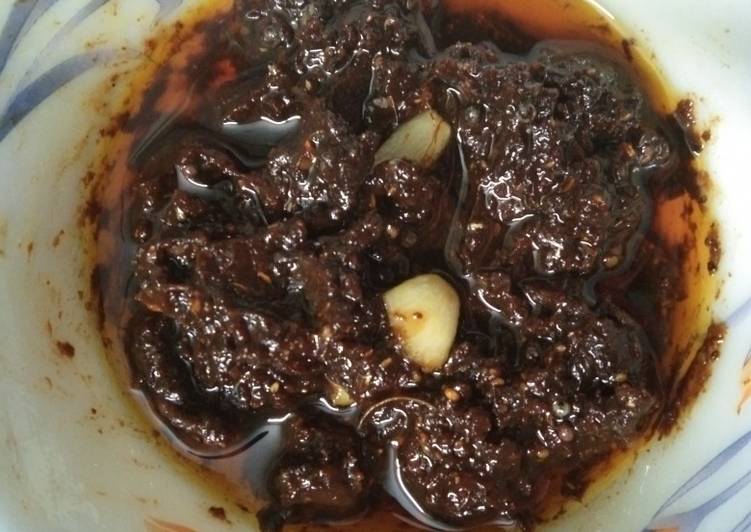 Sweet and Sour Ripe Imli Pickle (Tamarind Pickle)