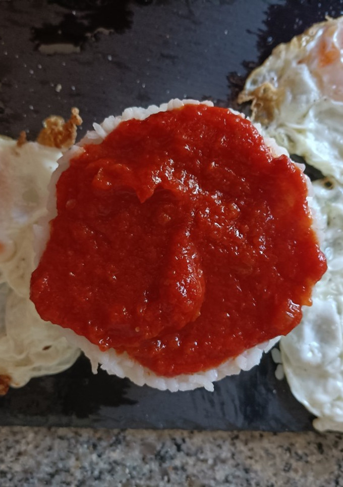 Una foto de Arroz a la cubana