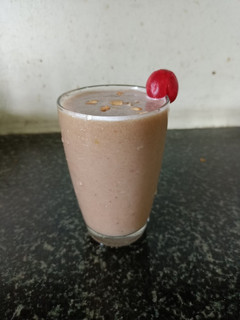 ஹாட் அண்ட் கூல் டேட்ஸ் மில்க் ஷேக்💪💪🥤🍹🥤🍹🥤🍹 செய்முறை முக்கிய புகைப்படம்