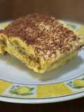 Tiramisù con crema di mascarpone e albicocche sciroppate