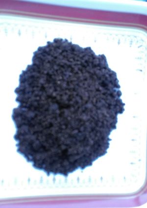A picture of Black till ki achaar (dust).
