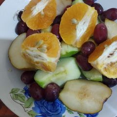 A picture of Fruit platter.