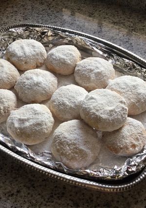 Una foto de Galletas griegas kourabiethes