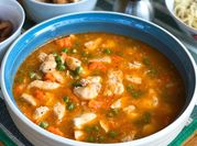 Gambar sup ayam angkak