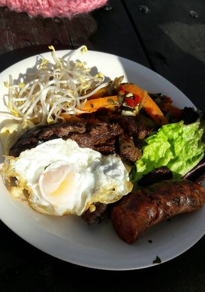 Una foto de Churrasquito con mix de ensaladas