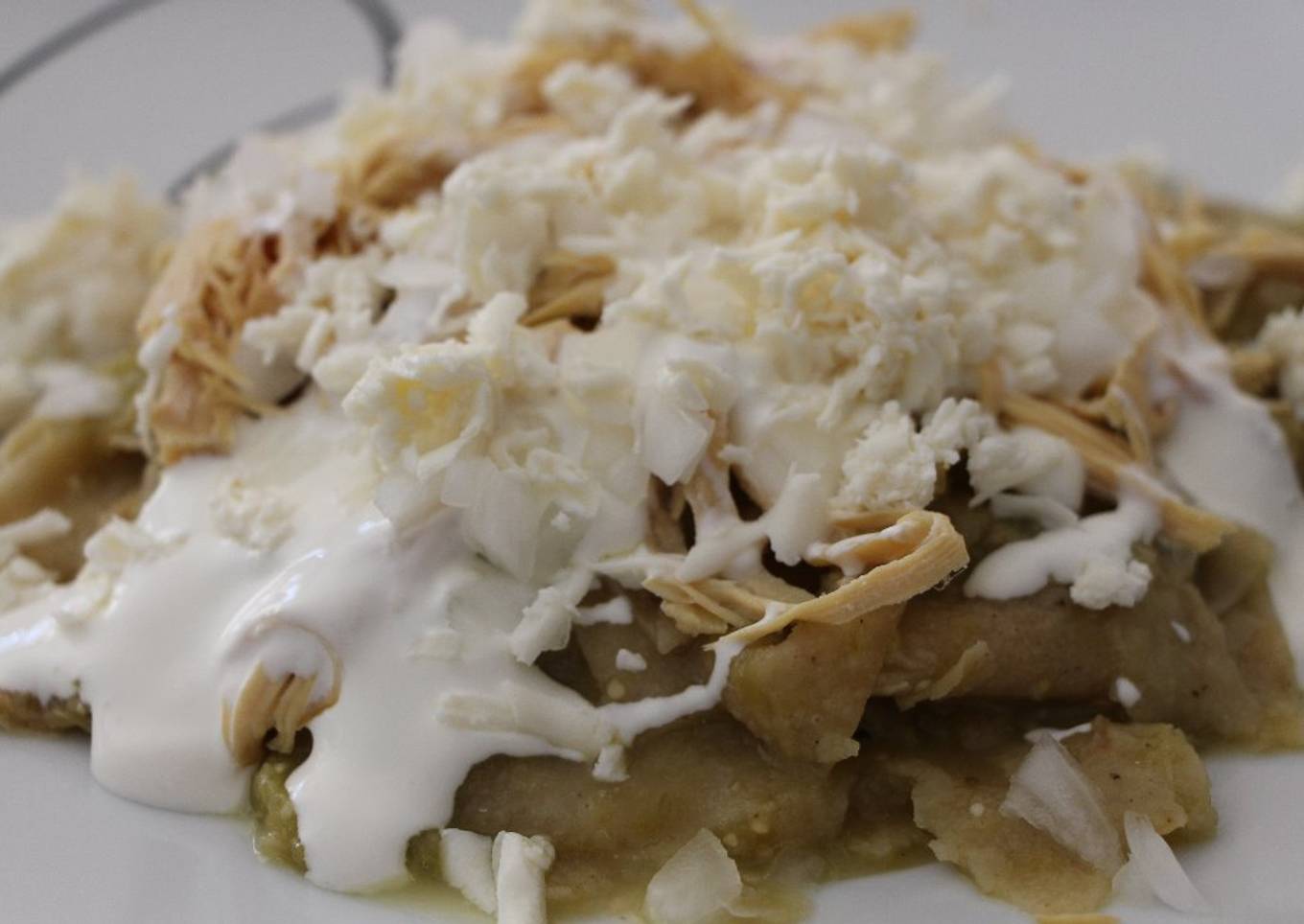 Típicos chilaquiles en salsa verde