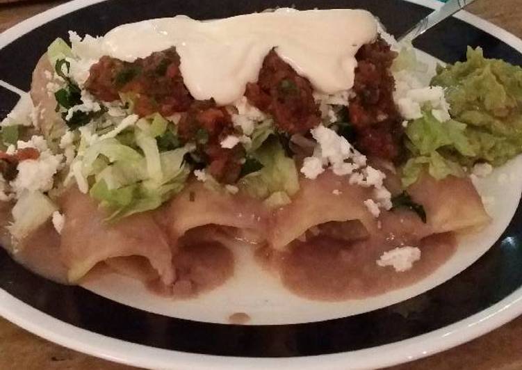 Recipe of Delicious Enfrijoladas