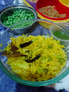 मटर पुलाव (matar pulao recipe in Hindi) रेसिपी मुख्य फोटो