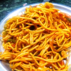 A picture of Chowmein.