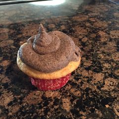 A picture of Oreo Truffle Stuffed Cupcakes.