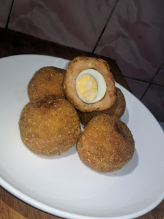 A picture of Yam egg roll.