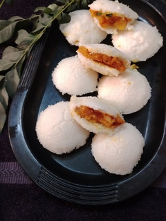 મસાલા ઈડલી (Masala Idli Recipe In Gujarati) રેસીપી મુખ્ય ફોટો
