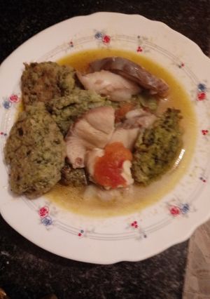 Una foto de Bollos guisados de espinacas con pescado