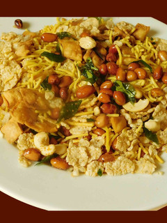 மொரு மொரு மிக்சர்(mixture recipe in tamil) செய்முறை முக்கிய புகைப்படம்