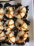 Ojos sangrientos de huevo (entrante para Halloween)