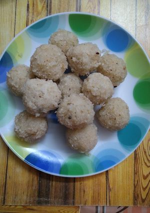 নারকেল নাড়ু (মিঠাই) (narkel naru recipe in bengali) রেসিপির প্রধান ছবি