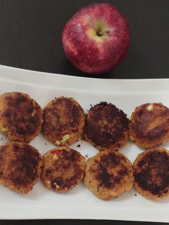 ஆப்பிள் வெஜ் கட்லட் (Apple veg cutlet recipe in tamil) செய்முறை முக்கிய புகைப்படம்
