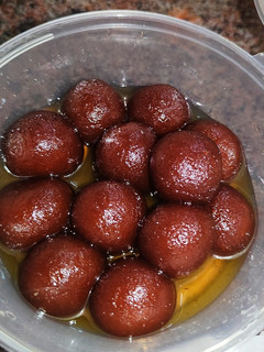 குலாப் ஜாமுன்(gulab jamun recipe in tamil) செய்முறை முக்கிய புகைப்படம்