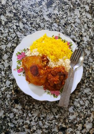 عکسی از دستور پخت مرغ به روش اکرم بانو