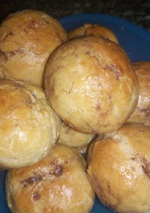 A picture of Dough balls.