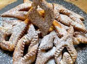 Une photo de levure fraîche beignet