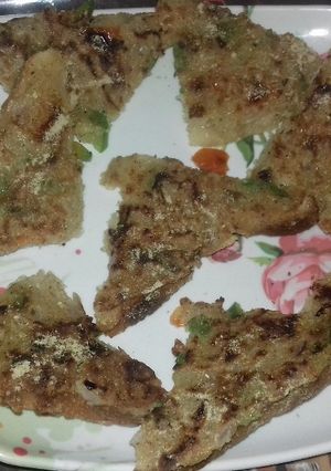 ब्रेड पिज़्ज़ा (Bread Pizza recipe in Hindi) रेसिपी मुख्य फोटो