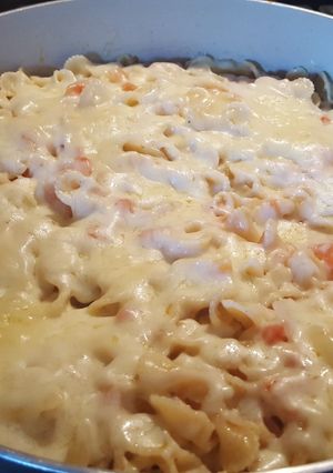 Una foto de Pasta con cebolla, jitomate y queso!!!