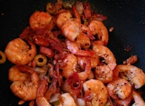 Una foto de Camarones al ajillo a la española