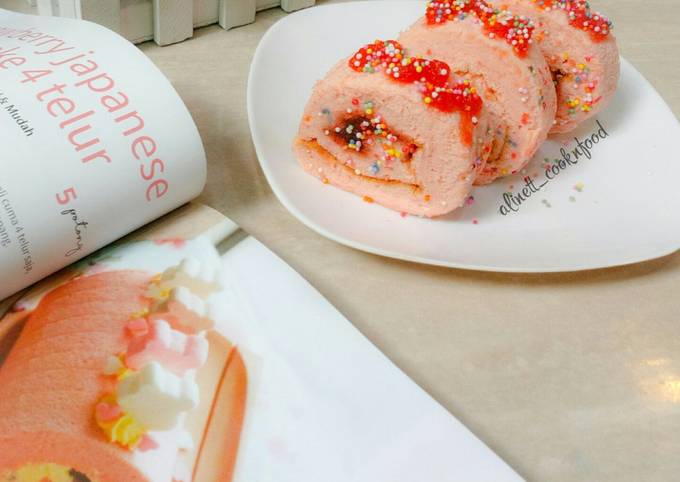 Recipe: Appetizing Strawberry Japanese Rollcake