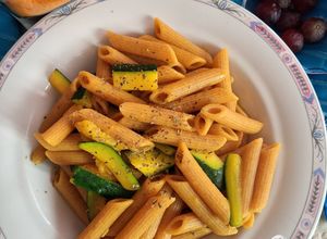 Foto di Pennette Integrali con Zucchine, Zafferano e Curcuma 💚💛