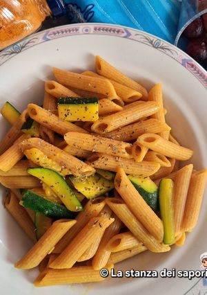 Foto di Pennette Integrali con Zucchine, Zafferano e Curcuma 💚💛