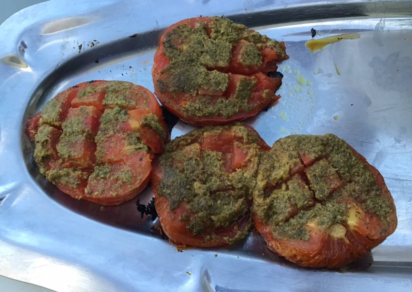 Tomates aux herbes,ail et parmesan