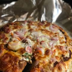 A picture of Minced meat pizza 🍕🤫.