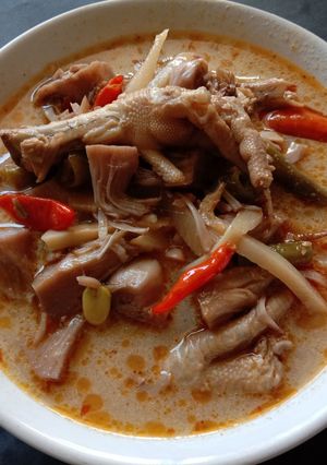 Foto resep Blendi Tewel, Rebung, Kacang Panjang dan Ceker