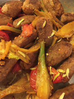 Foto di Polpette vegan ai finocchi pomodorini pachino e limone 🍋
