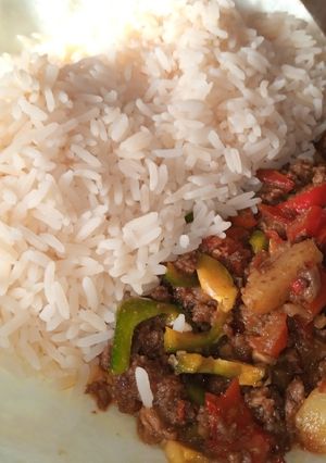 A picture of Mincemeat Sauce with White Rice.