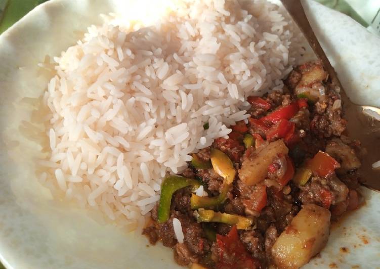 Simple Way to Make Favorite Mincemeat Sauce with White Rice