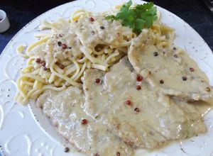 Una foto de Filetes de solomillo de cerdo con salsa de mascarpone