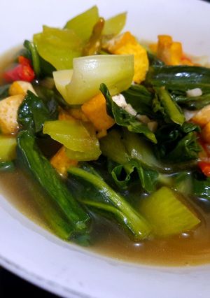 Foto resep Tumis Pakcoy dan tahu bawang putih
