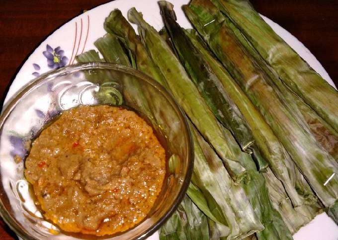 Otak otak bakar ikan kembung layang