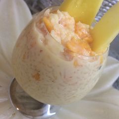 A picture of Mango chilled kheer.