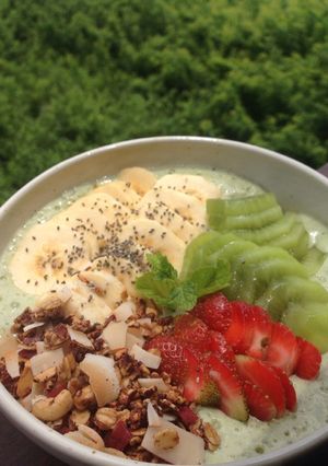 Foto resep Strawberry banana smoothie bowl