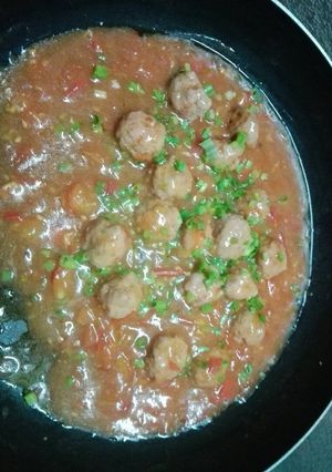 Hình của món Xíu mại sốt cà (thịt viên sốt chua ngọt).