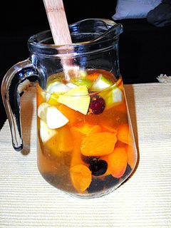 Una foto de Vino afrutado de verano