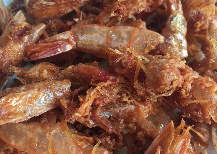 Bagaimana Membuat Kulit udang goreng kriuk yang Enak Banget