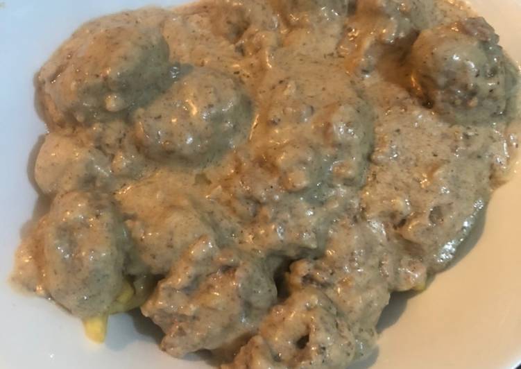 Albóndigas con salsa de nueces