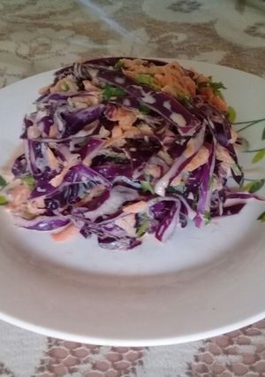 Una foto de Ensalada de repollo morado 💜